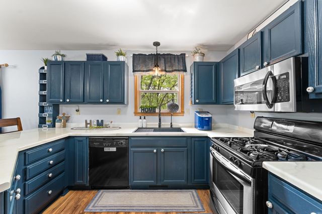 8015 W 147th Avenue, Cedar Lake, IN 46303