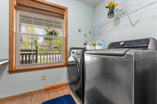 8015 W 147th Avenue, Cedar Lake, IN 46303