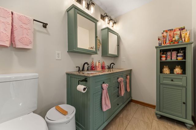 8015 W 147th Avenue, Cedar Lake, IN 46303