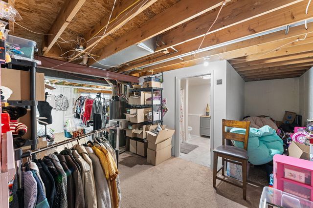 8015 W 147th Avenue, Cedar Lake, IN 46303