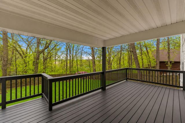 8015 W 147th Avenue, Cedar Lake, IN 46303