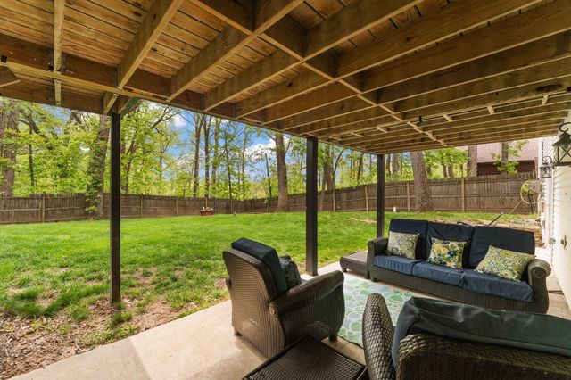 8015 W 147th Avenue, Cedar Lake, IN 46303