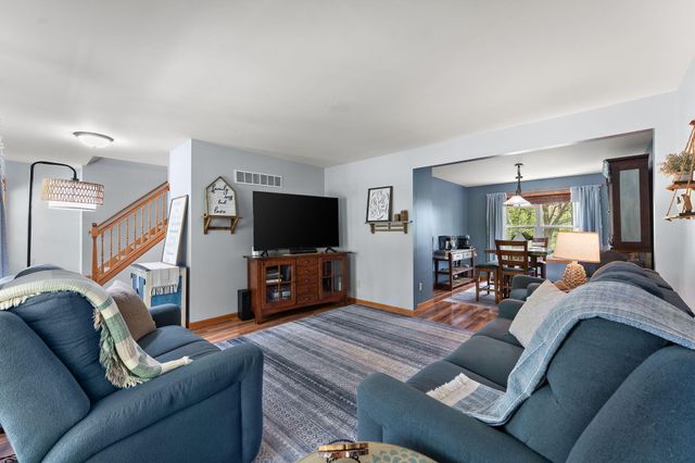 8015 W 147th Avenue, Cedar Lake, IN 46303