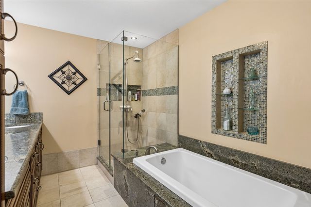 11122 Candlelight Lane, Dallas, TX 75229
