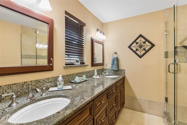 11122 Candlelight Lane, Dallas, TX 75229