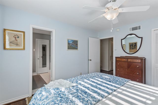 11122 Candlelight Lane, Dallas, TX 75229