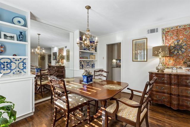 11122 Candlelight Lane, Dallas, TX 75229