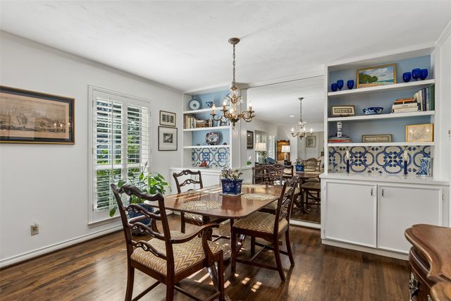11122 Candlelight Lane, Dallas, TX 75229