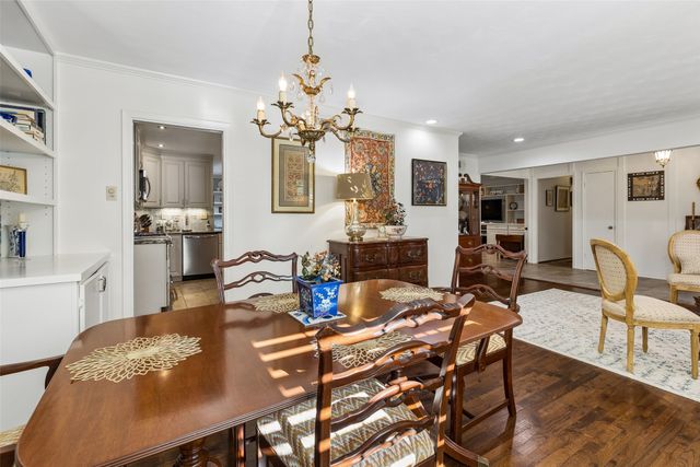 11122 Candlelight Lane, Dallas, TX 75229