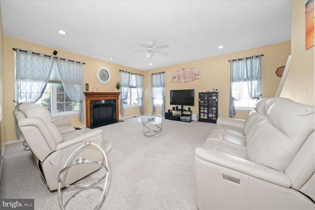 6 BRADLEY CIR, Middletown, DE 19709