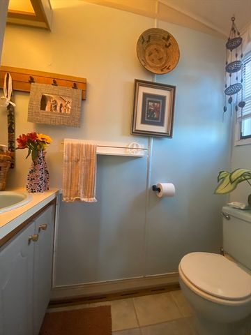 51 Crest Dr, Wareham, MA 02576