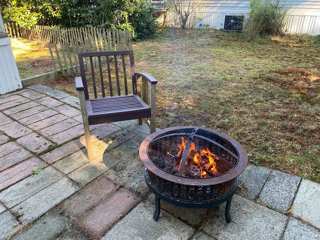 51 Crest Dr, Wareham, MA 02576