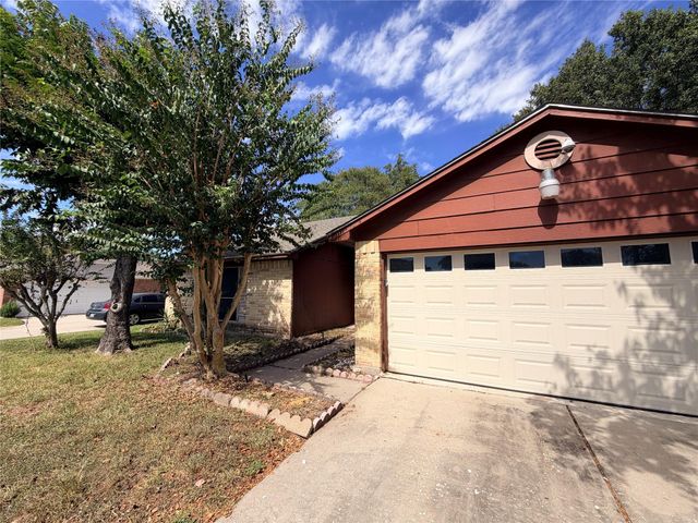 2731 Flintrock Circle, Houston, TX 77067