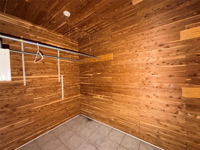 2731 Flintrock Circle, Houston, TX 77067