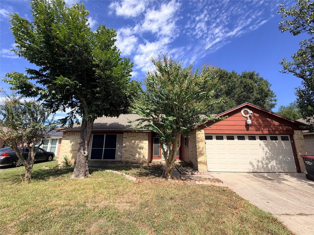 2731 Flintrock Circle, Houston, TX 77067