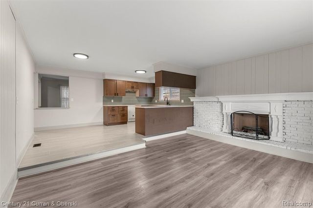 12215 Manor Drive, Southgate, MI 48195