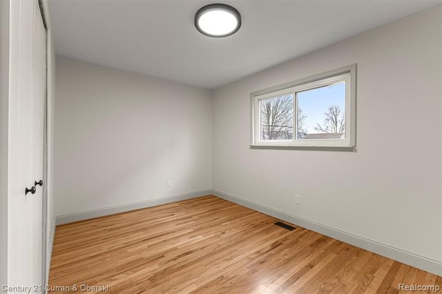 12215 Manor Drive, Southgate, MI 48195