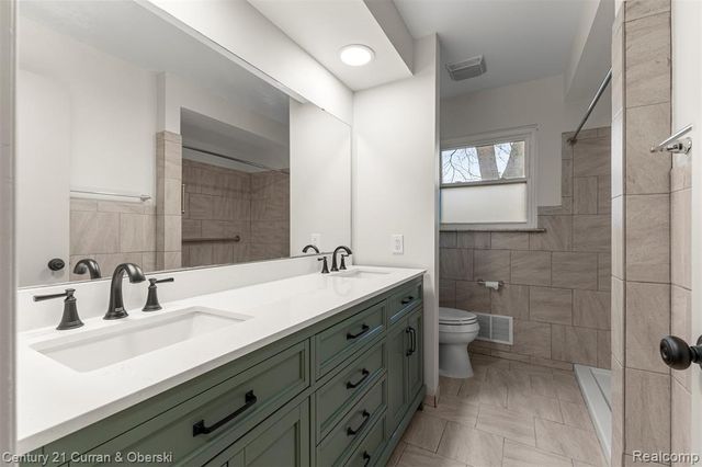 12215 Manor Drive, Southgate, MI 48195