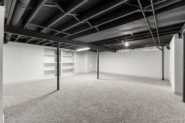 12215 Manor Drive, Southgate, MI 48195