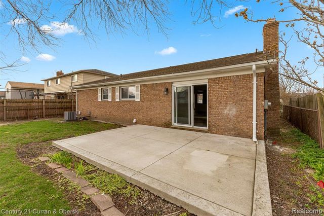 12215 Manor Drive, Southgate, MI 48195