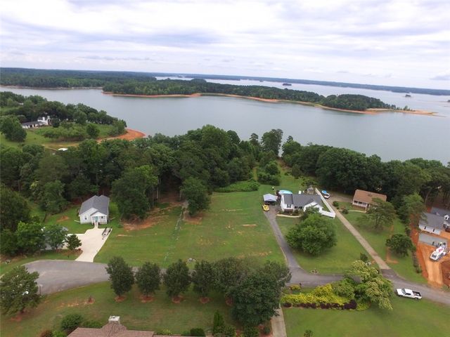 3 N Windy Point, Townville, SC 29689