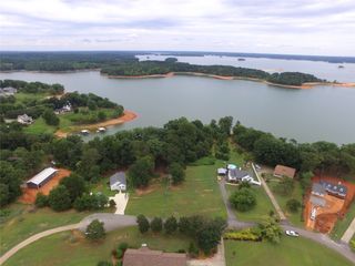 3 N Windy Point, Townville, SC 29689
