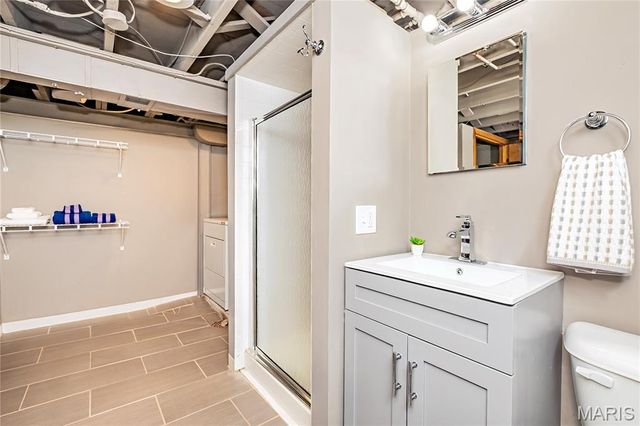 5689 Pernod Avenue, St Louis, MO 63139