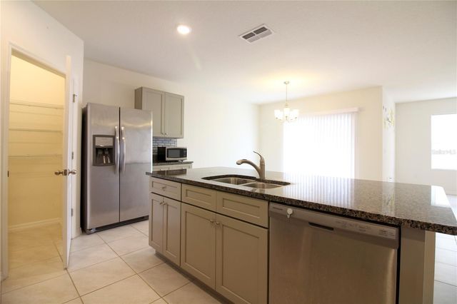 3021 COUNTRY CLUB CIRCLE, Winter Haven, FL 33881