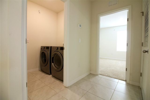 3021 COUNTRY CLUB CIRCLE, Winter Haven, FL 33881