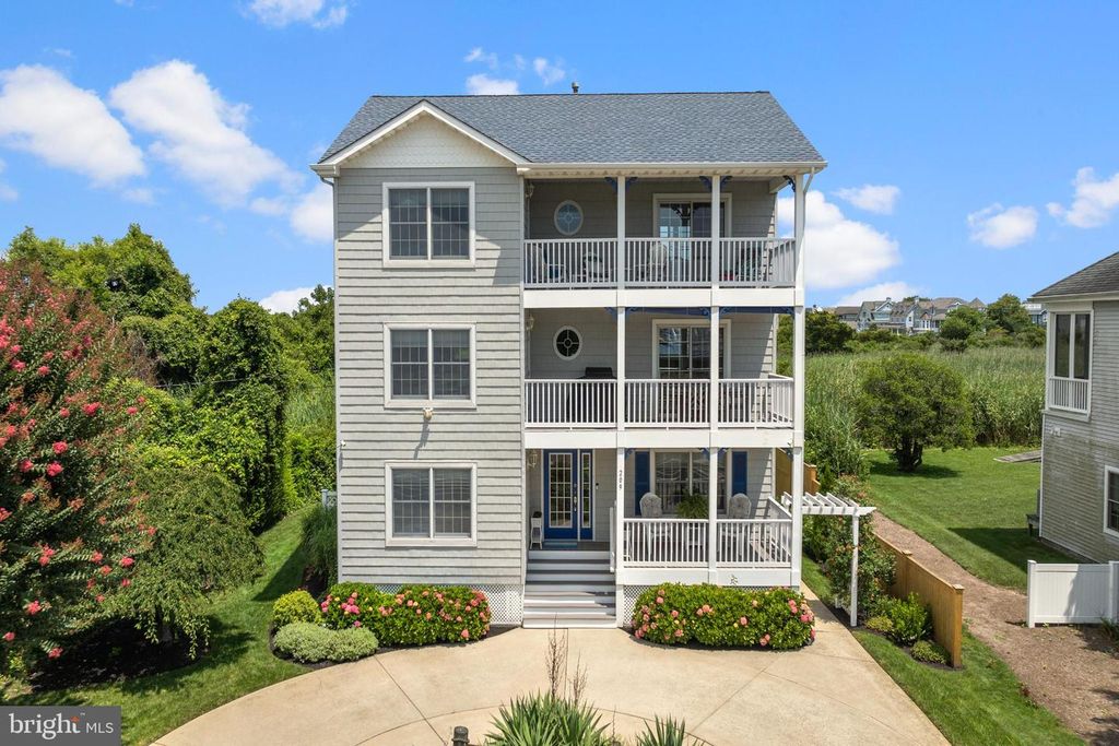 209 PITTSBURGH AVE, Cape May, NJ 08204