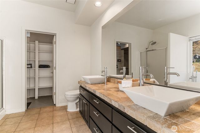 301 Canyon Place, Wenatchee, WA 98801