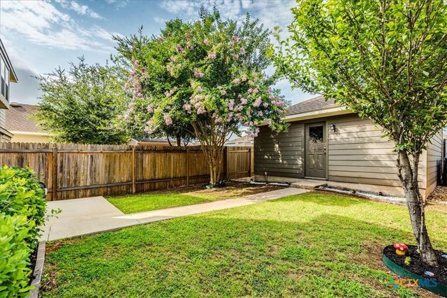 151 Friendship Oak Drive, San Marcos, TX 78666