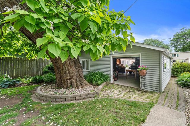 307 S 62nd STREET, Milwaukee, WI 53214