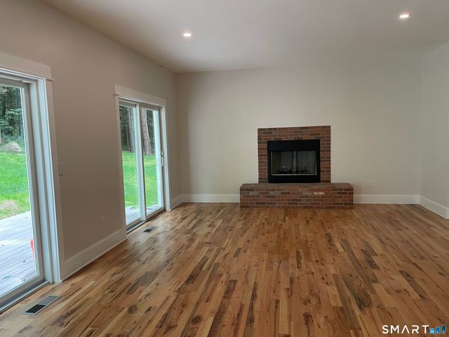 11 Evergreen Drive, Roxbury, CT 06783