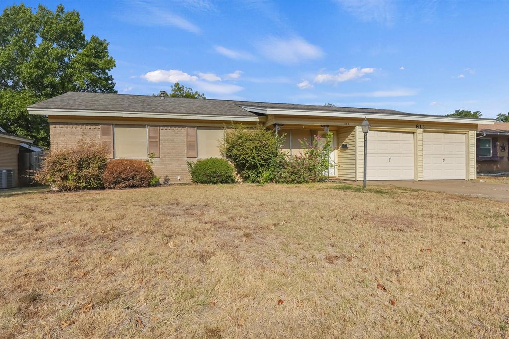 813 Jerry Lane, Bedford, TX 76022 — photo 4