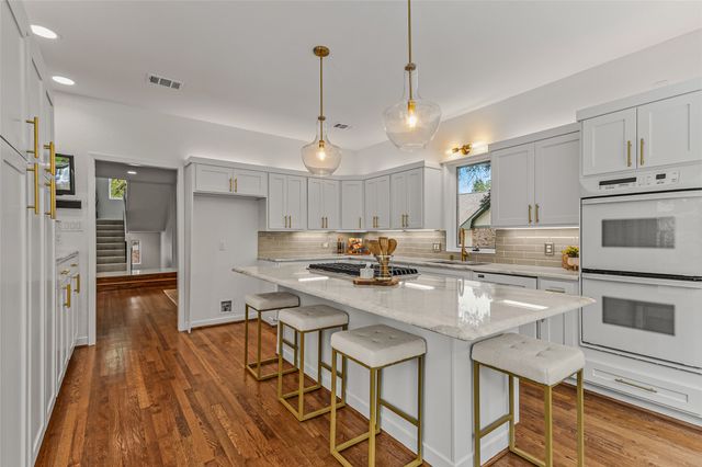 125 Shepherds Glen Road, Heath, TX 75032