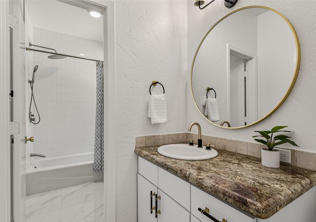 125 Shepherds Glen Road, Heath, TX 75032