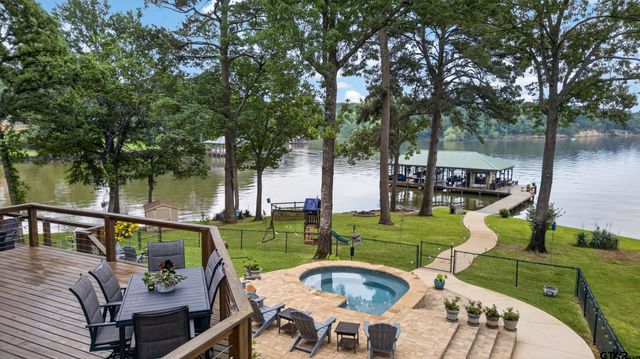18809 Lazy Ln, Flint, TX 75762