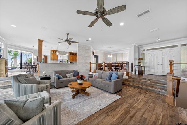 18809 Lazy Ln, Flint, TX 75762