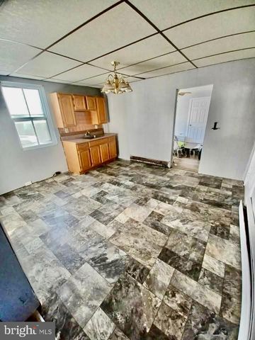 100 N JOHN ST, Girardville, PA 17935