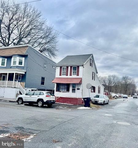 100 N JOHN ST, Girardville, PA 17935