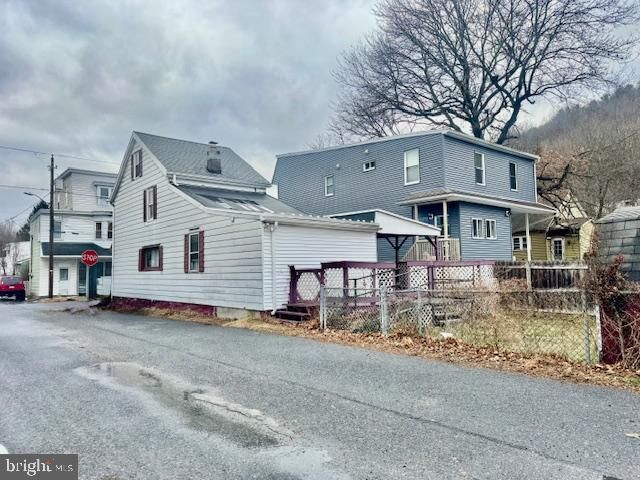 100 N JOHN ST, Girardville, PA 17935