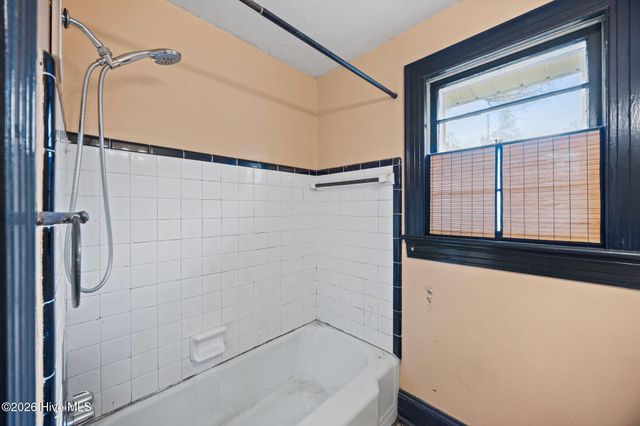 1709 S Elm Street, Greenville, NC 27858