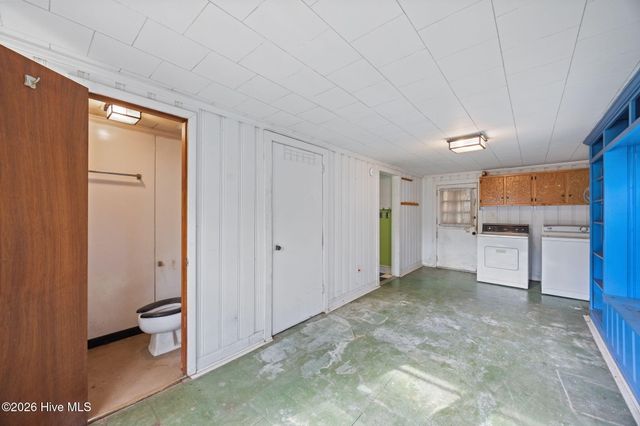 1709 S Elm Street, Greenville, NC 27858