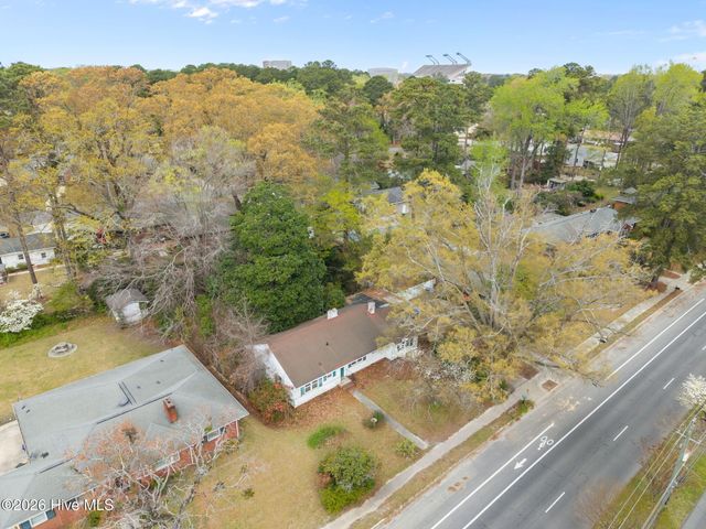 1709 S Elm Street, Greenville, NC 27858