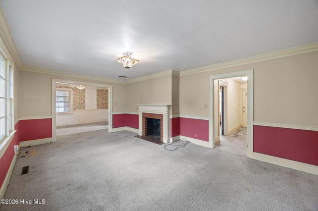 1709 S Elm Street, Greenville, NC 27858