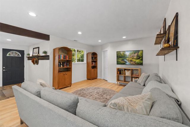 4934 Cedar Dr, Camino, CA 95709