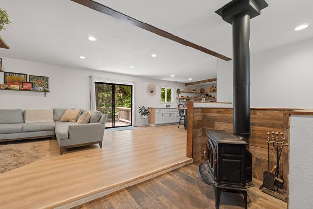 4934 Cedar Dr, Camino, CA 95709
