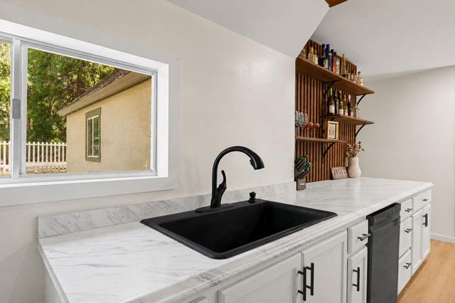 4934 Cedar Dr, Camino, CA 95709