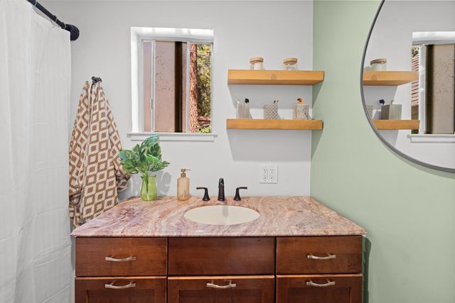 4934 Cedar Dr, Camino, CA 95709